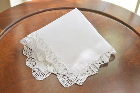 Classic Lace Handkerchief. Diamond Style